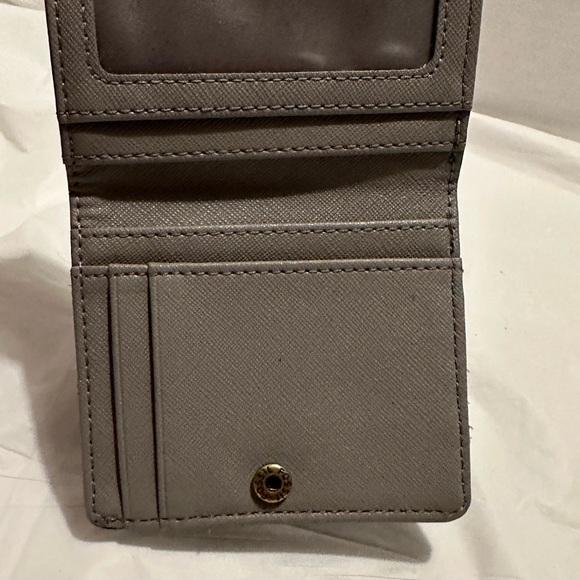 Small Black Fossil Leather Wallet - Picture 5 of 10